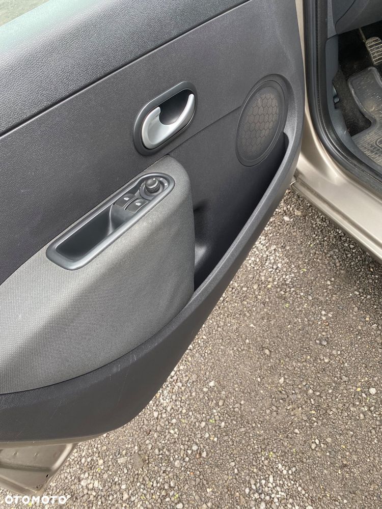 Renault Clio - 34