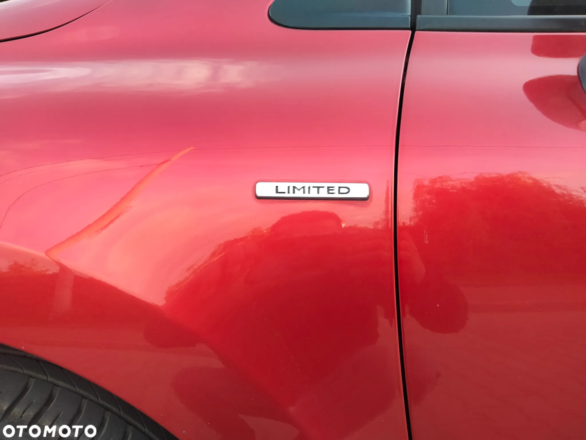 Renault Clio 1.2 16V Limited EU6 - 2