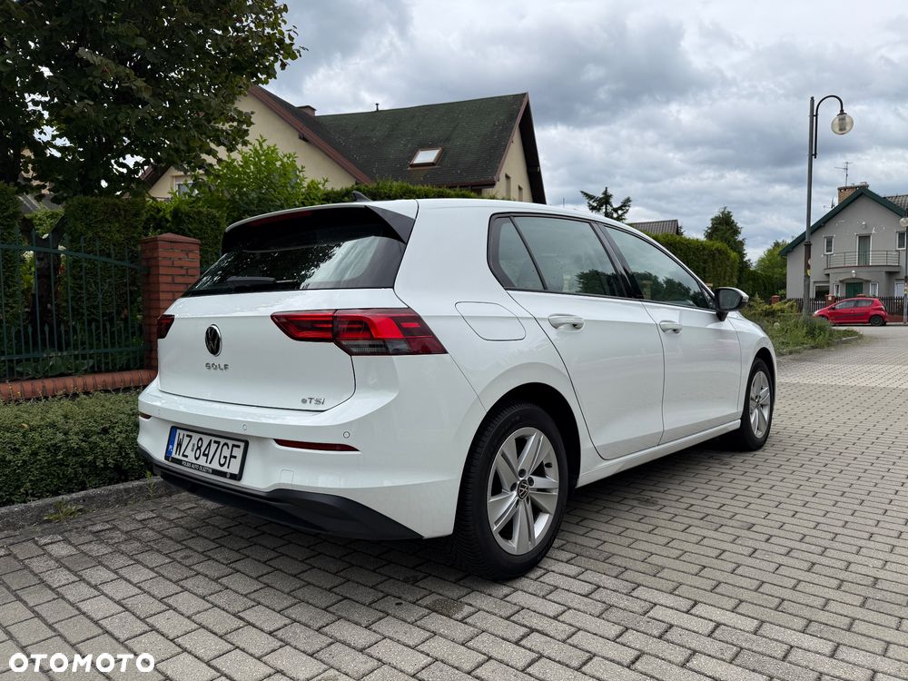 Volkswagen Golf 1.0 eTSI Life DSG - 5
