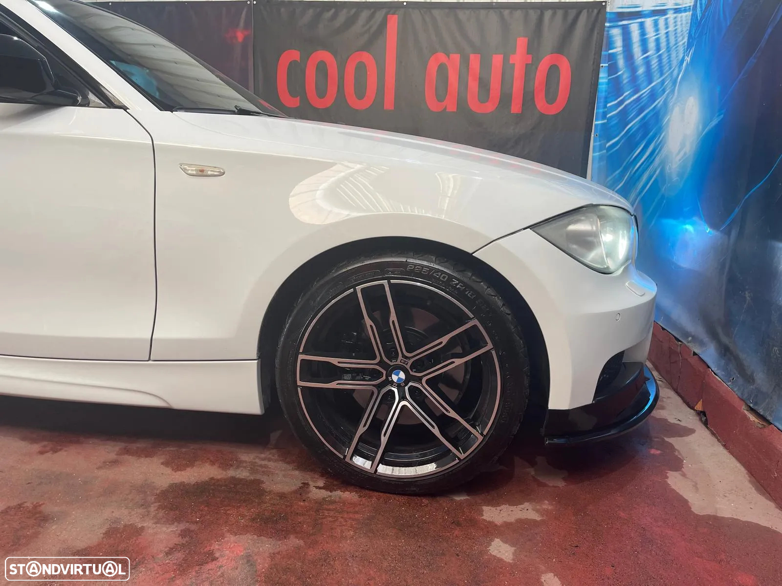 BMW 123 d Coupe Aut. Limited Edition Lifestyle c/ M Sport Pack - 27