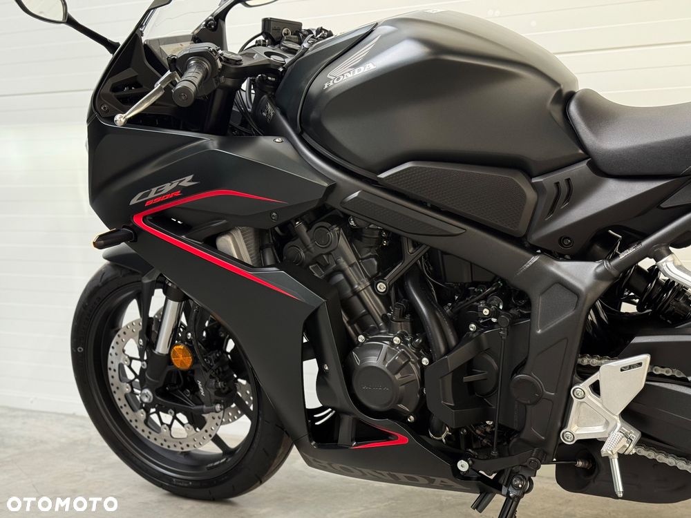 Honda CBR - 32