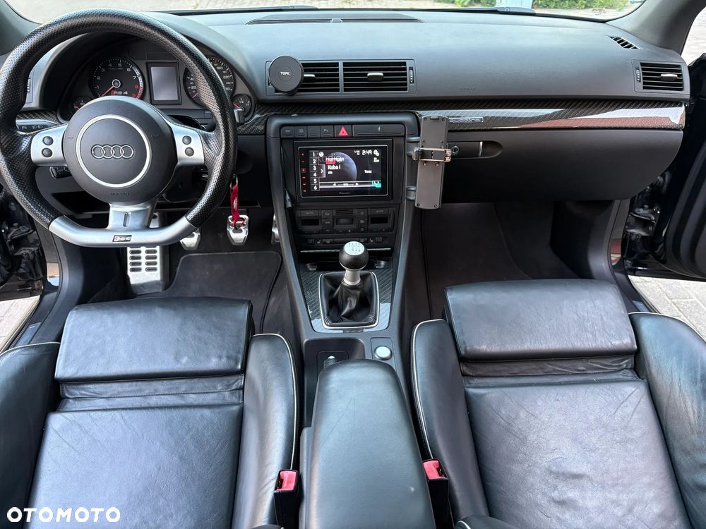 Audi RS4 Limousine - 20
