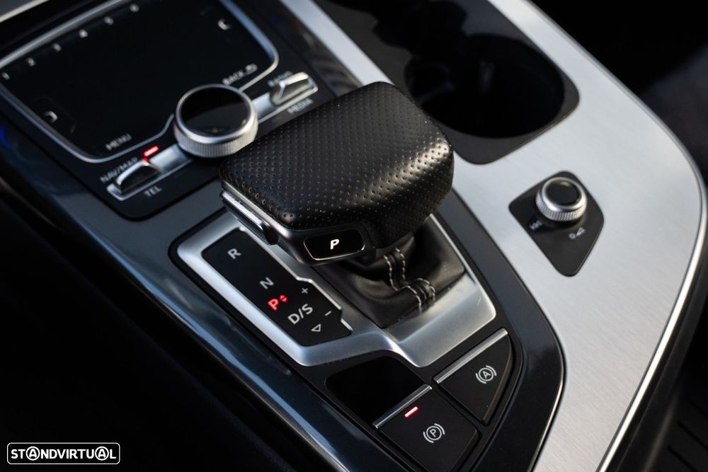 Audi Q7 3.0 V6 TDi quattro S-line Tiptronic - 26