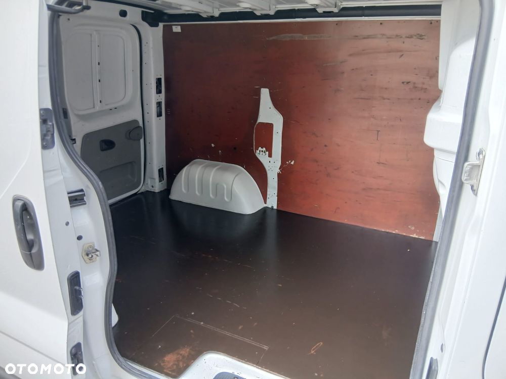 Opel VIVARO - 19