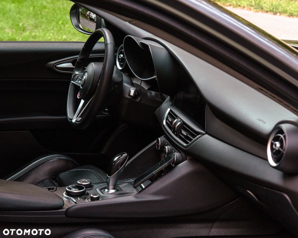 Alfa Romeo Giulia 2.0 Turbo Veloce Q4 - 9