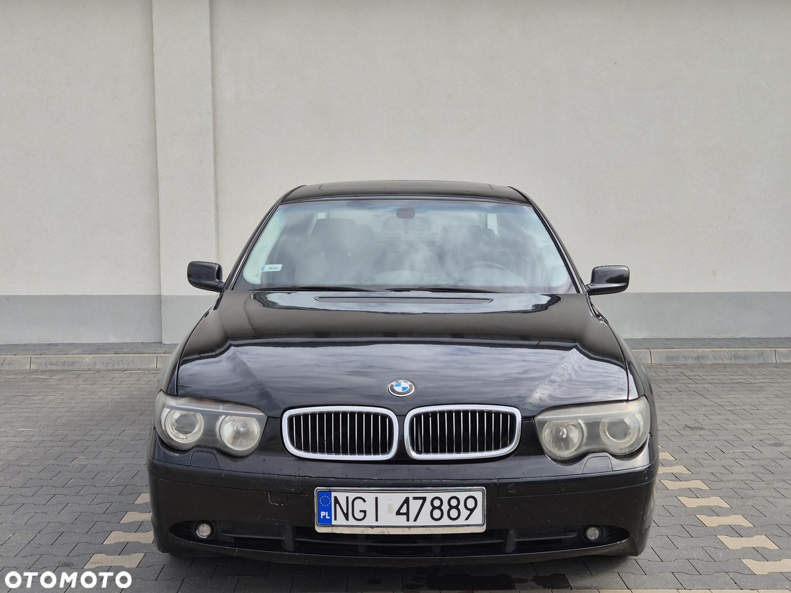 BMW Seria 7 745i - 2