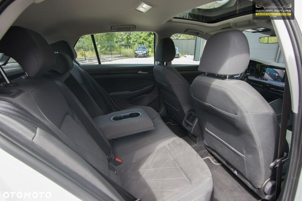 Volkswagen Golf 1.5 TSI EVO Style - 31