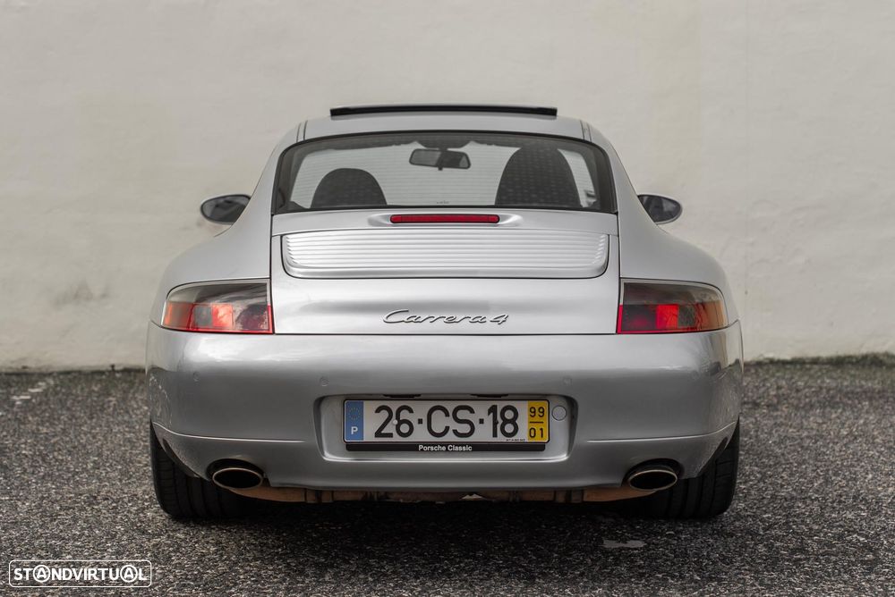 Porsche 911 Série F - 1