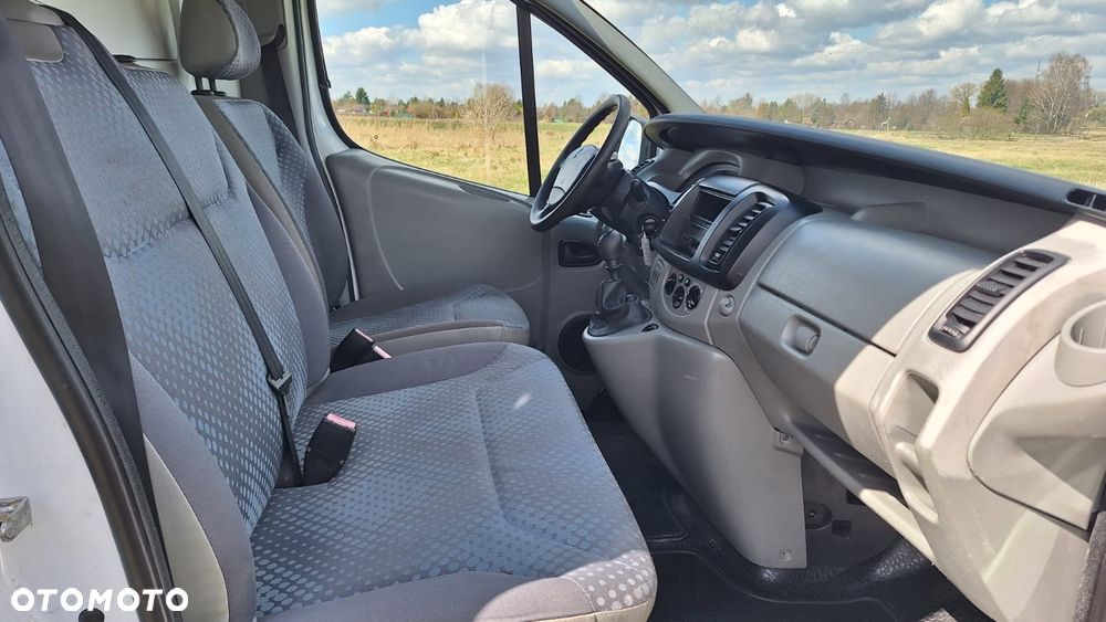 Renault Trafic - 11