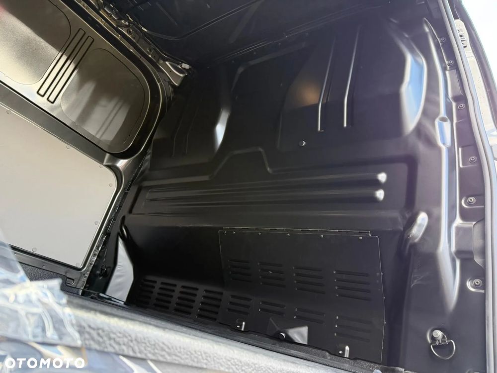 Volkswagen Transporter T7 - 13