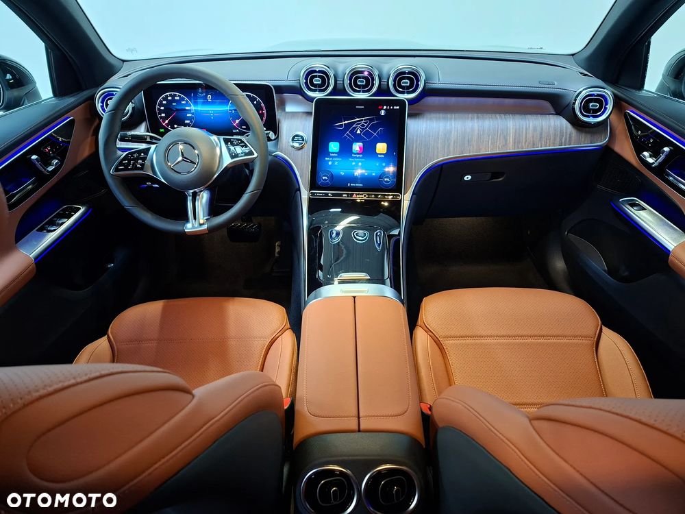 Mercedes-Benz GLC Coupe 200 d mHEV 4-Matic Avantgarde - 3