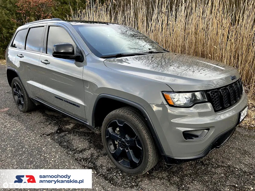 Jeep Grand Cherokee - 13
