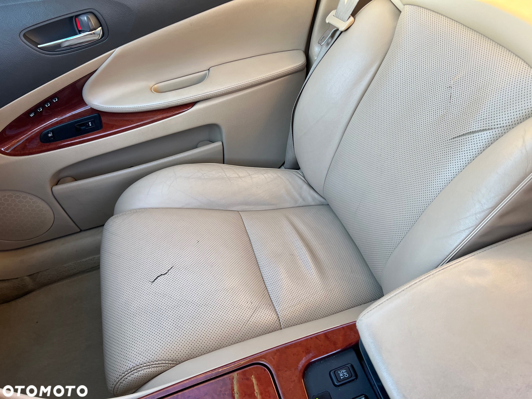 Lexus GS - 15