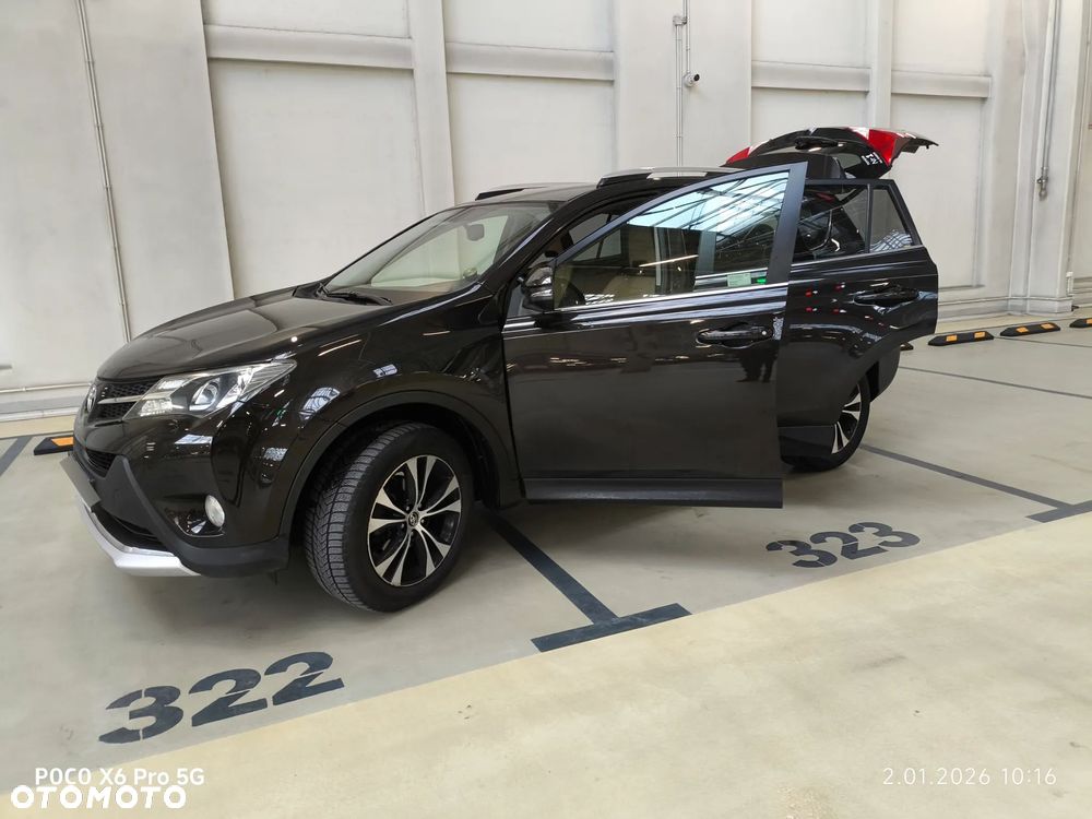 Toyota RAV4 2.0 D-4D Active - 8