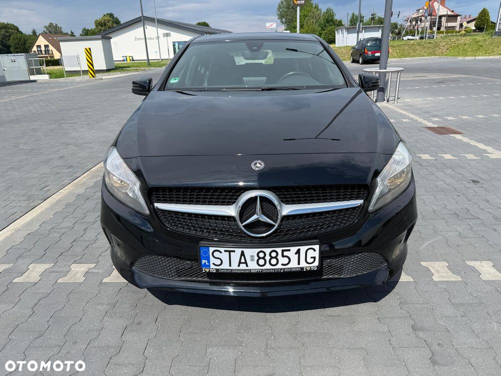 Mercedes-Benz Klasa A 180 7G-DCT Urban - 2