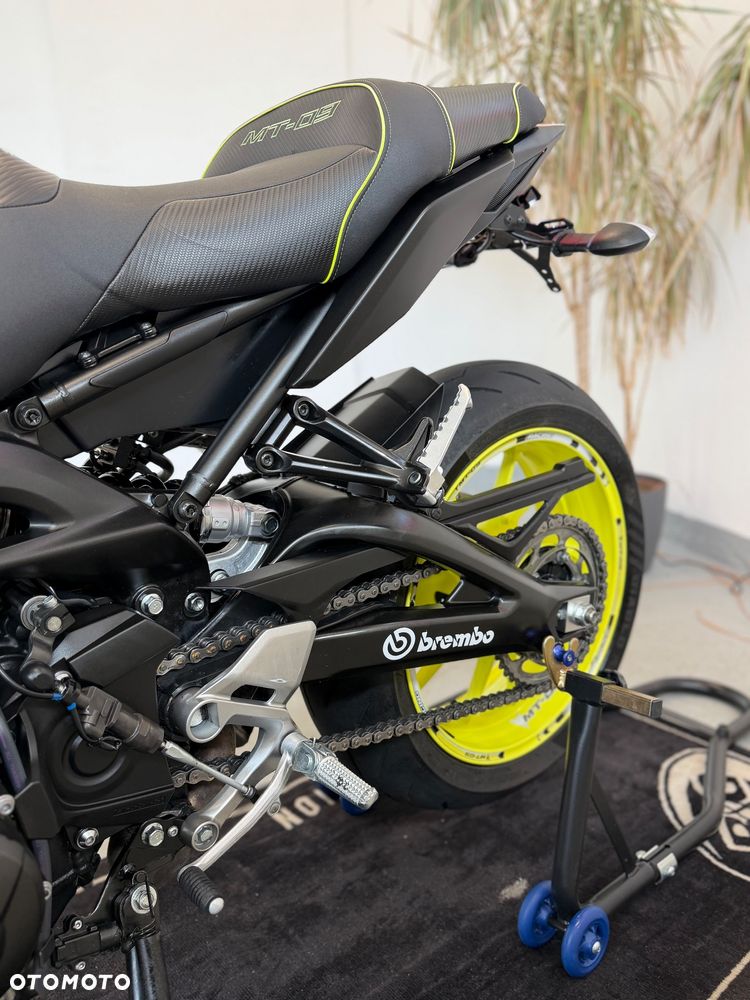 Yamaha MT - 18