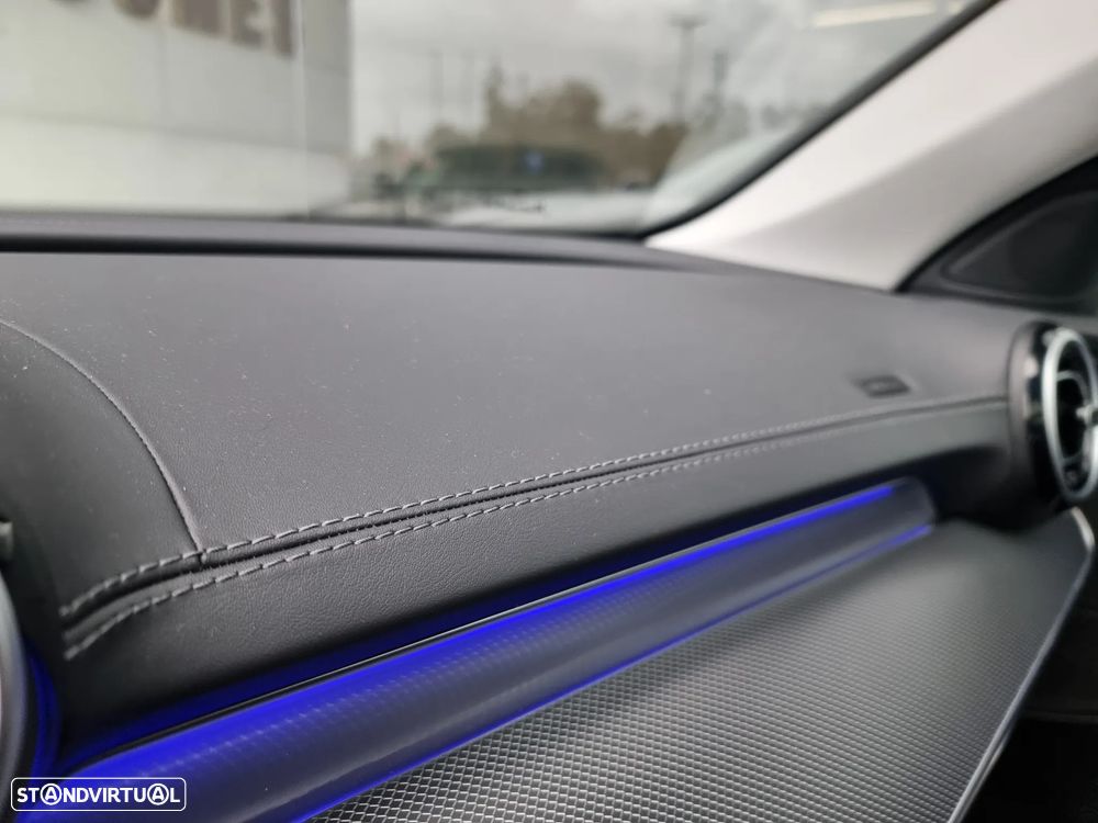 Mercedes-Benz C 300 e T 9G-TRONIC AMG Line - 14