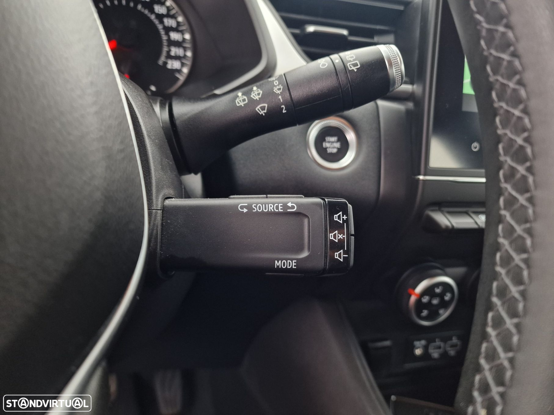 Renault Captur 1.0 TCe Exclusive - 23