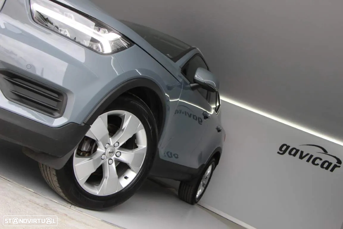 Volvo XC 40 2.0 D3 Momentum Plus - 3