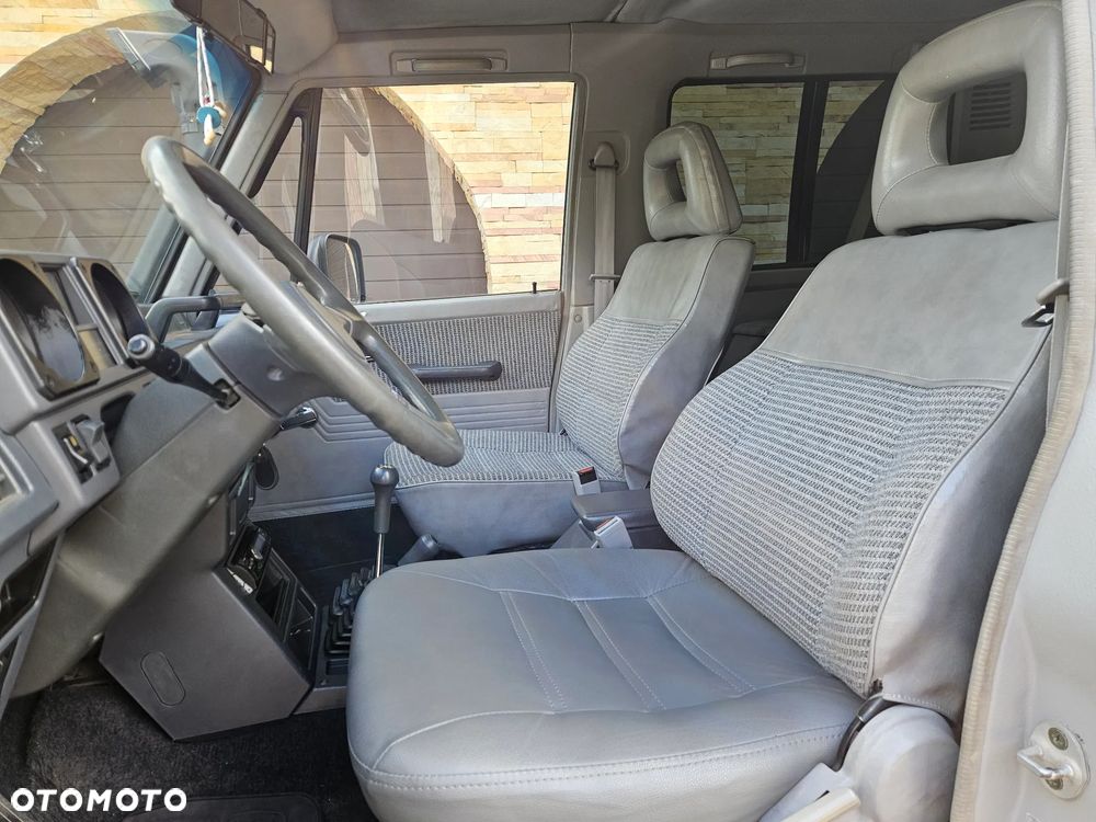 Mitsubishi Pajero 2.5 TDi - 18