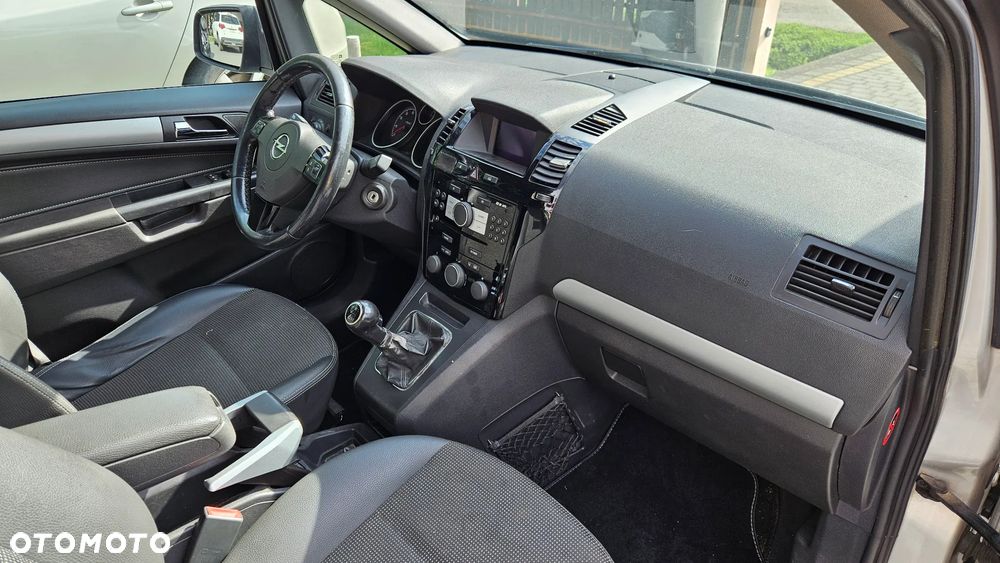 Opel Zafira 1.6 Edition - 12
