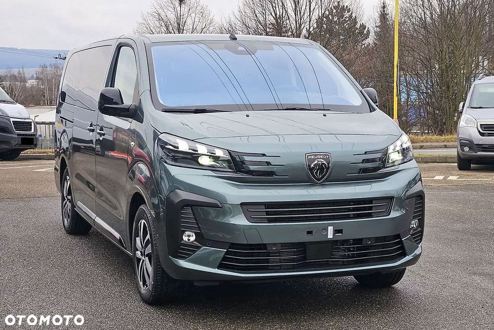 Peugeot Traveller - 3