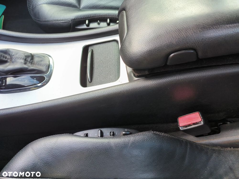 Mercedes-Benz Klasa C 320 4Matic Avantgarde Sport Edition - 15