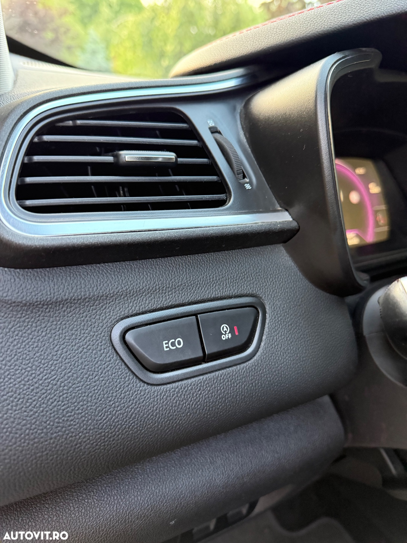 Renault Kadjar Energy dCi 130 CROSSBORDER - 29