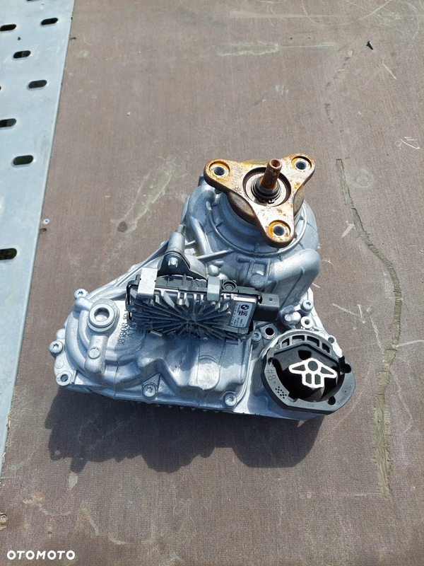BMW X5 X6 G05 G06 reduktor skrzyni biegów VA 9469022 01