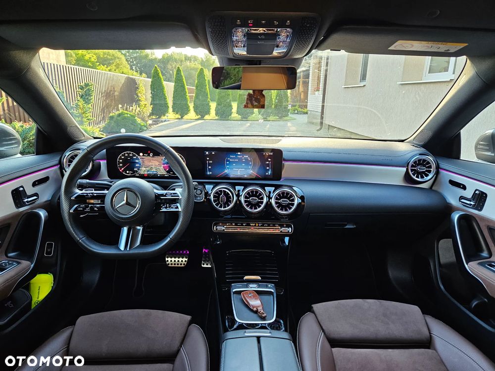 Mercedes-Benz CLA 180 AMG Line 7G-DCT - 10