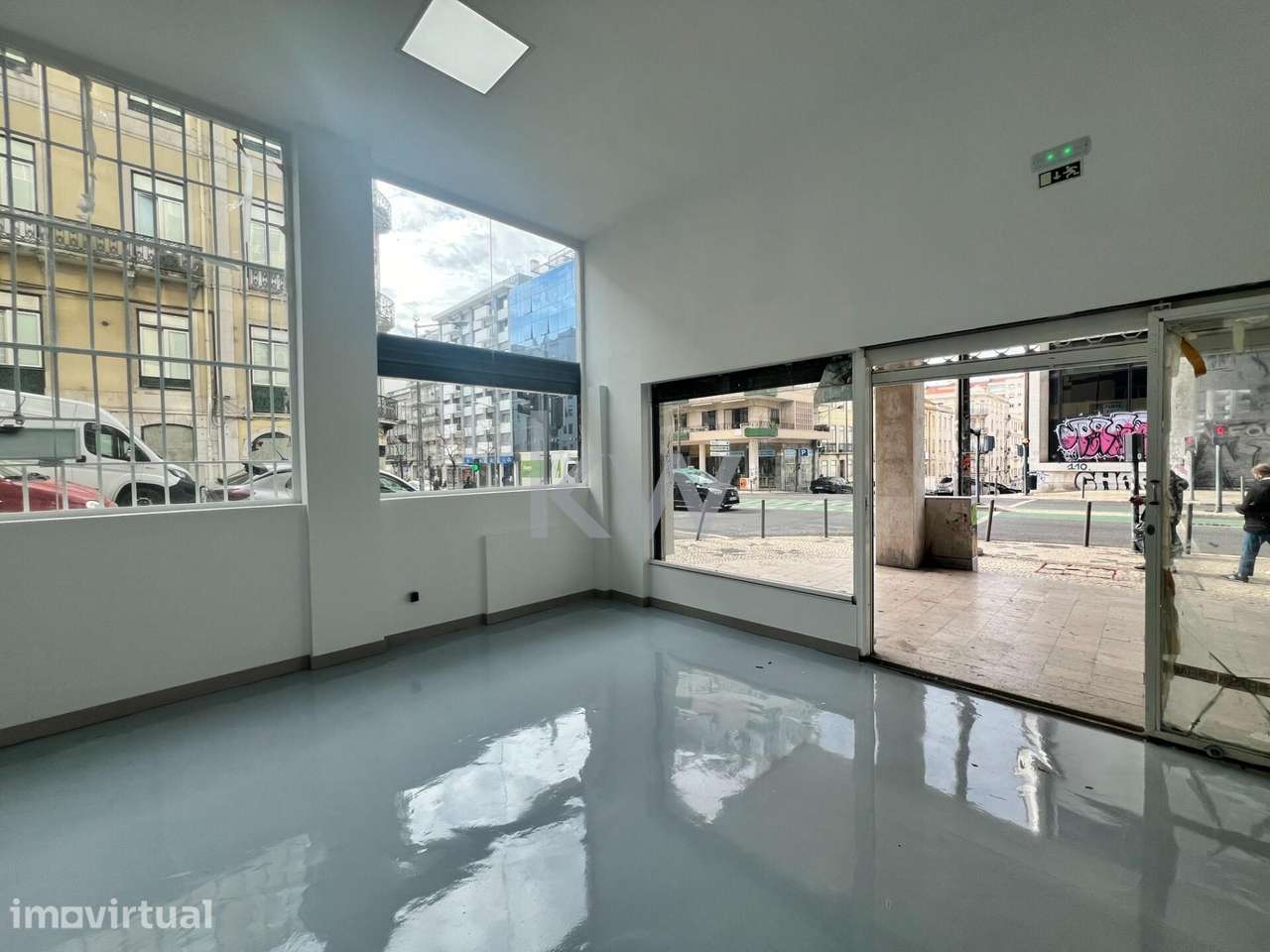 Comércio para Arrendamento na Av. Almirante Reis – 900 m2 em Localizaç - Grande imagem: 4/22