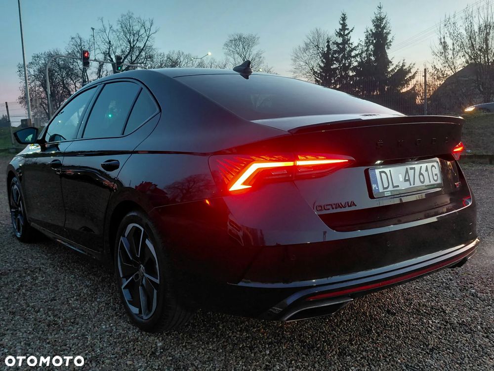 Skoda Octavia 2.0 TSI RS 245 - 33