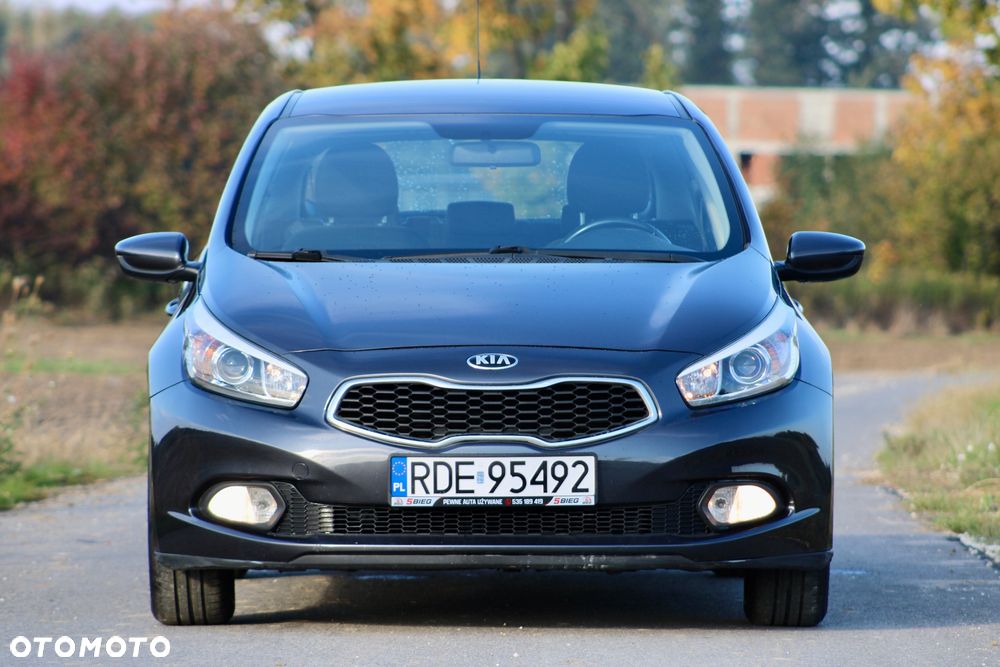 Kia Ceed 1.4 CVVT Attract - 3