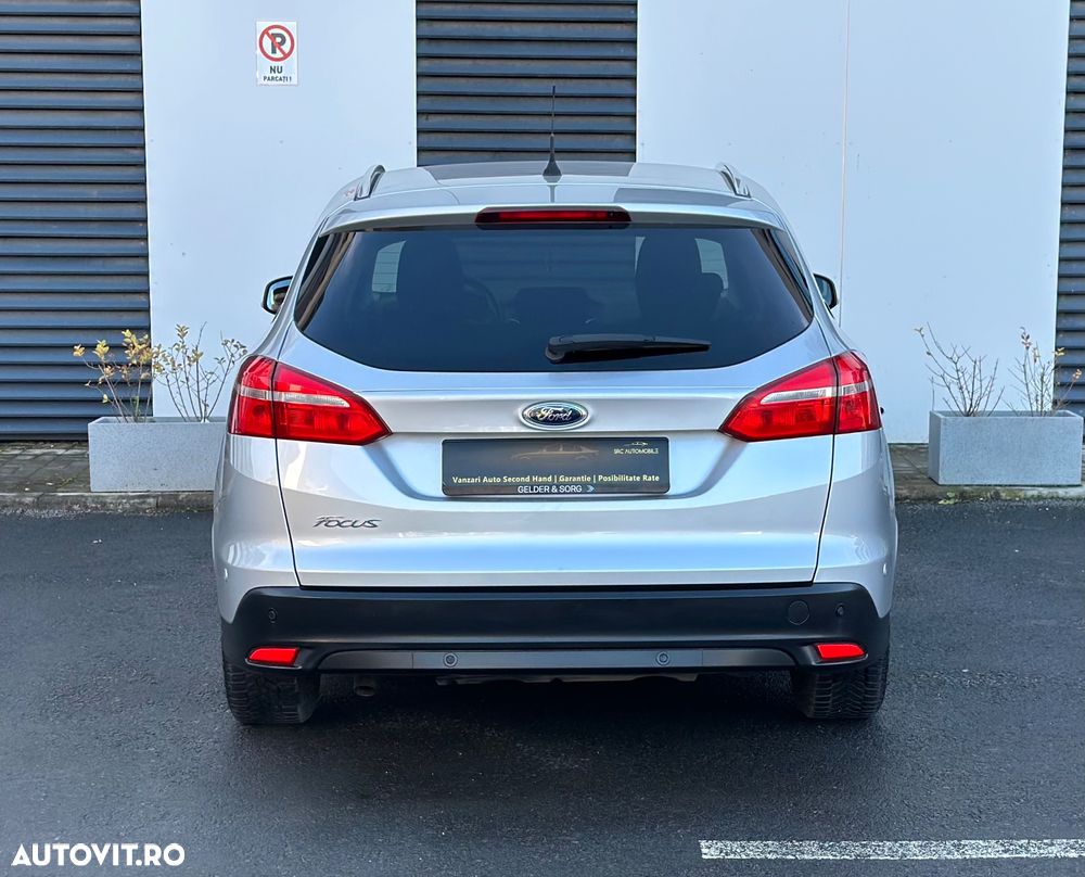 Ford Focus Turnier 1.5 TDCi DPF Start-Stopp-System Titanium - 9