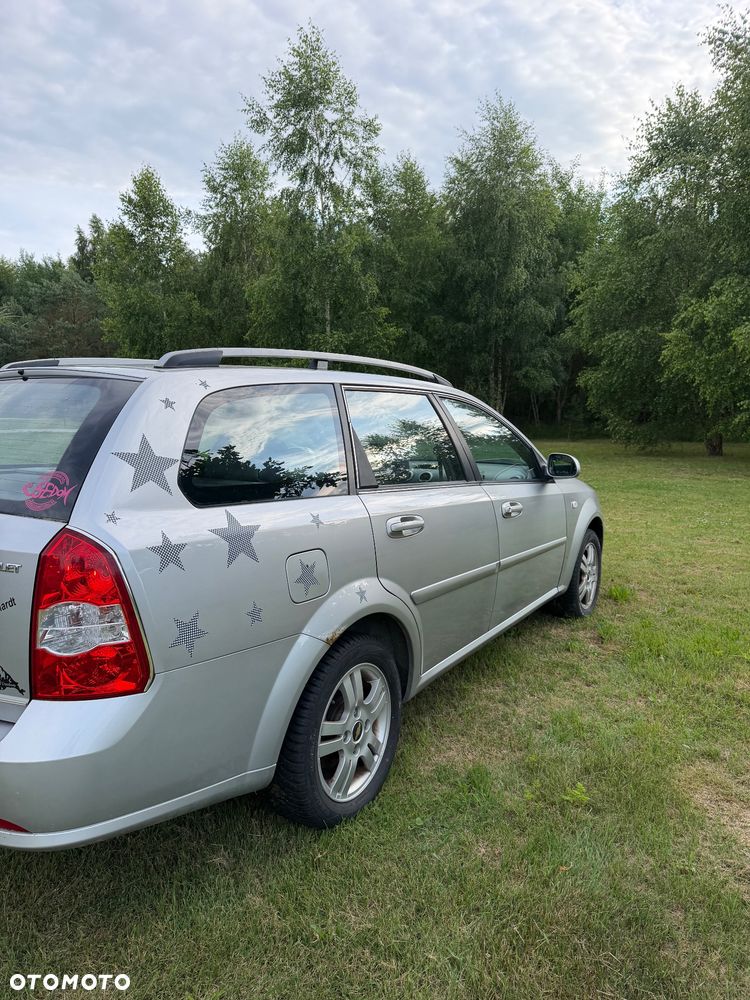 Chevrolet Nubira - 8