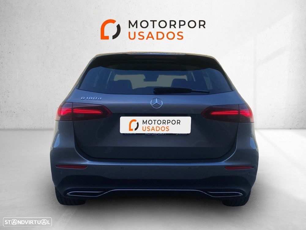 Mercedes-Benz B 180 d - 5