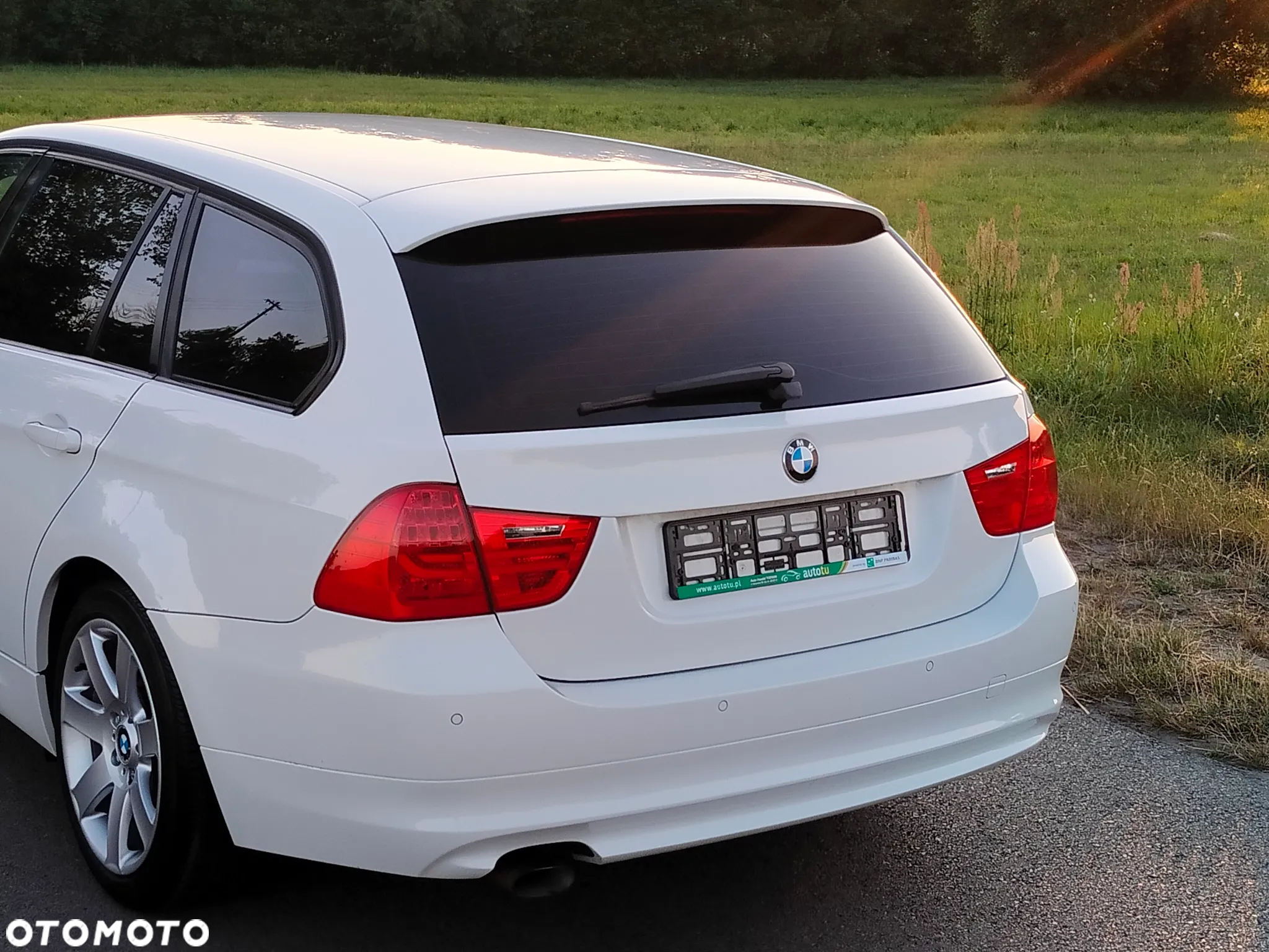 BMW Seria 3 318d Sport Line - 11