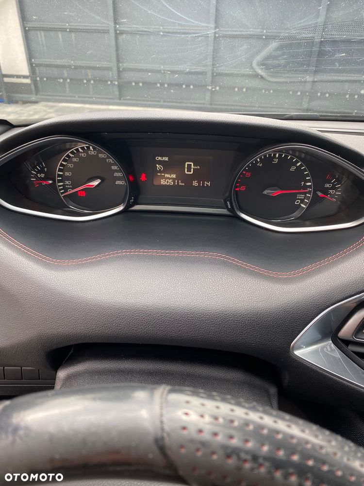 Peugeot 308 2.0 Blue HDi Allure S&S - 9