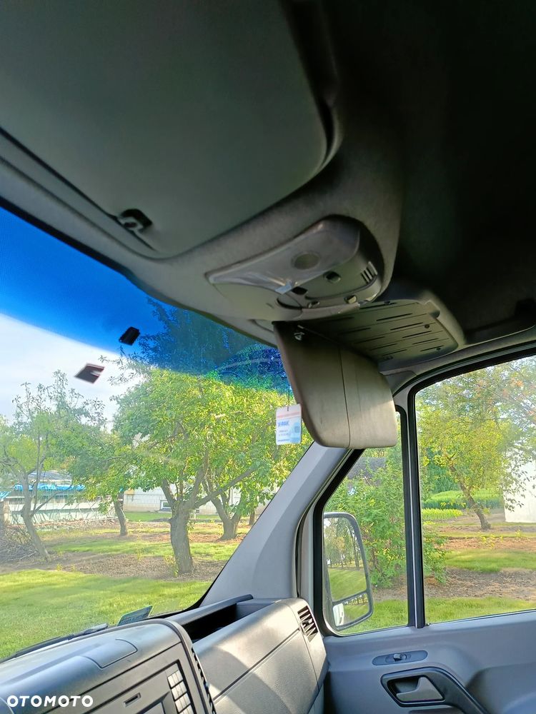 Mercedes-Benz Sprinter - 6
