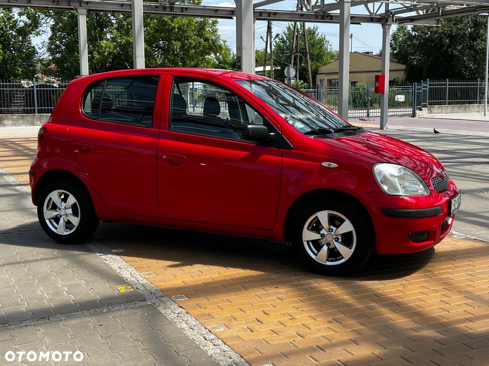 Toyota Yaris 1.0 Sol MM - 4