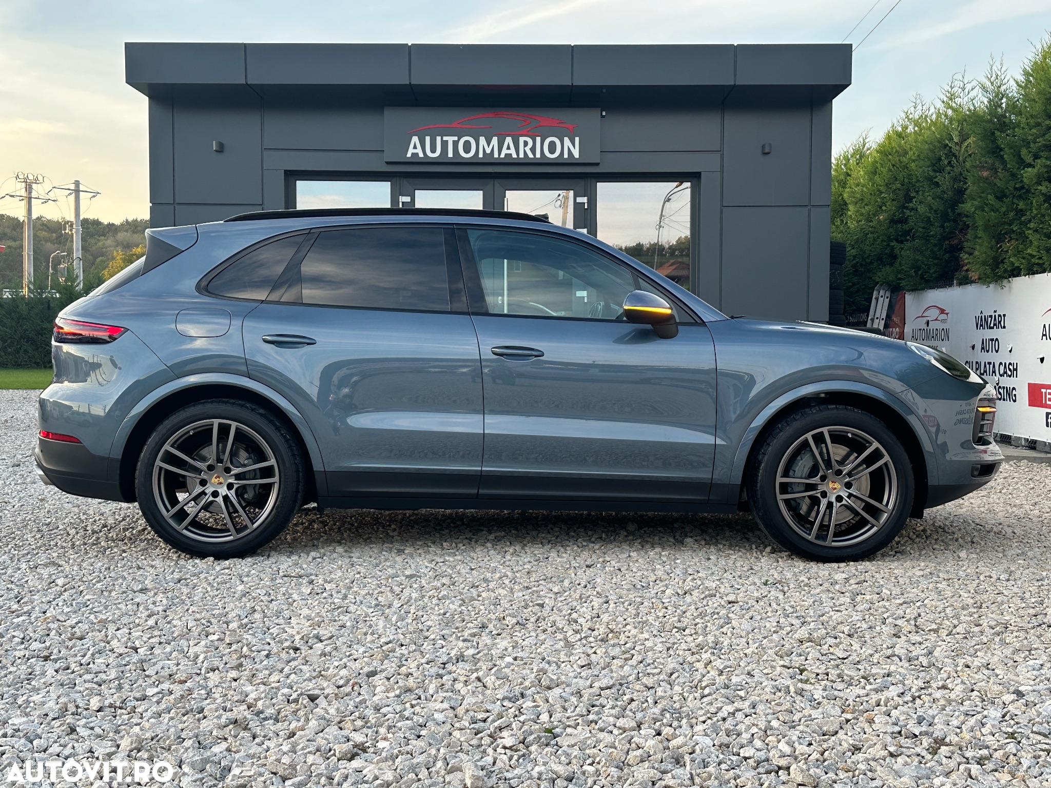 Porsche Cayenne - 6