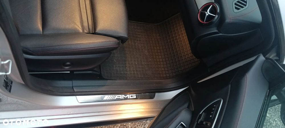 Mercedes-Benz CLA AMG 45 4-Matic - 14