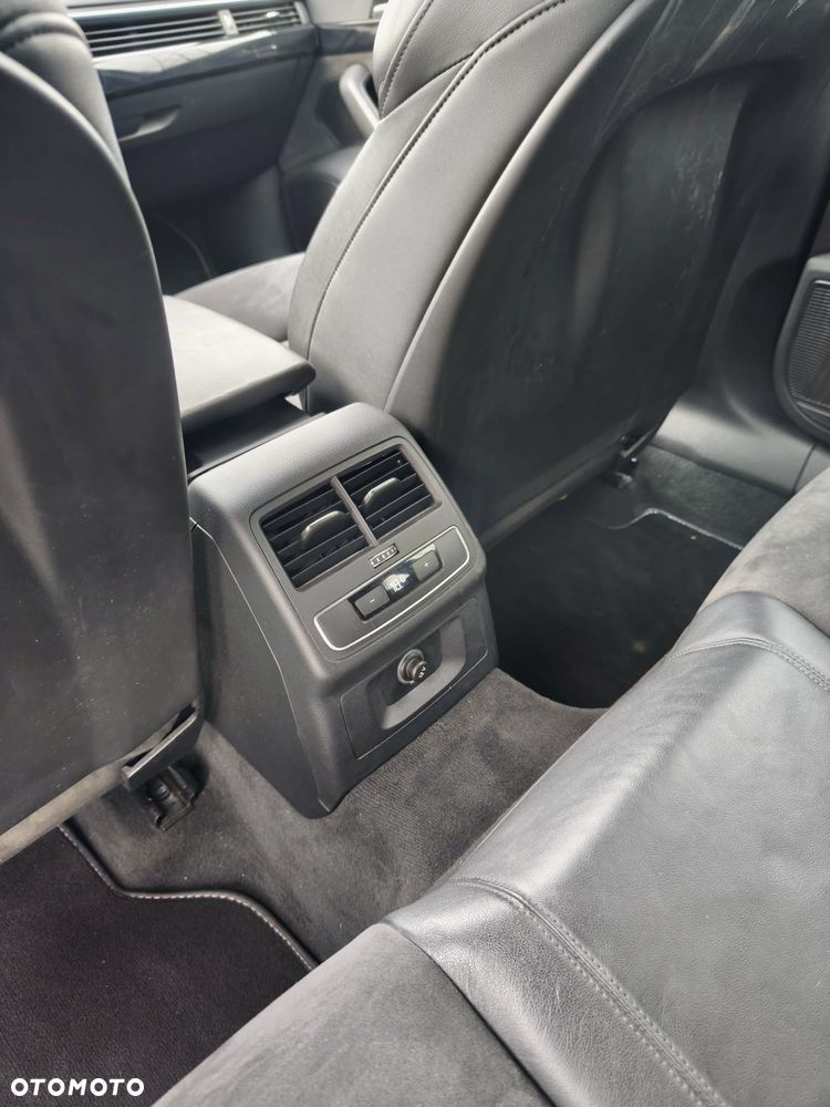 Audi A4 Avant 40 TDI S Line S tronic - 5