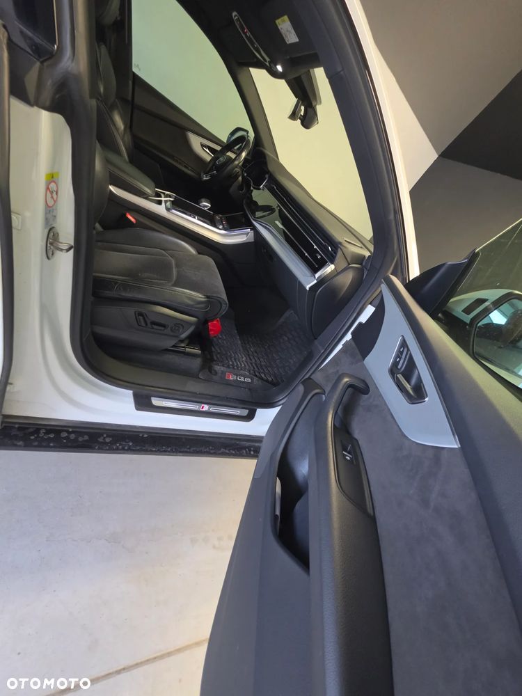 Audi SQ8 - 10