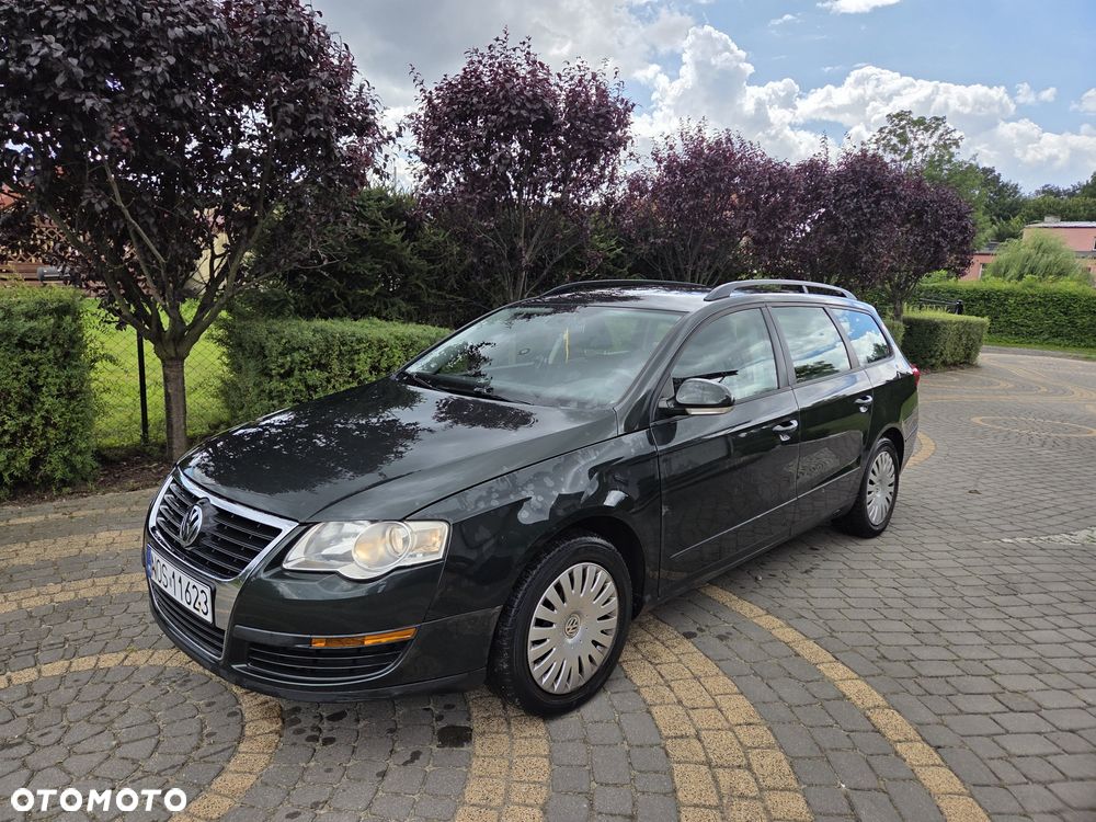 Volkswagen Passat - 2
