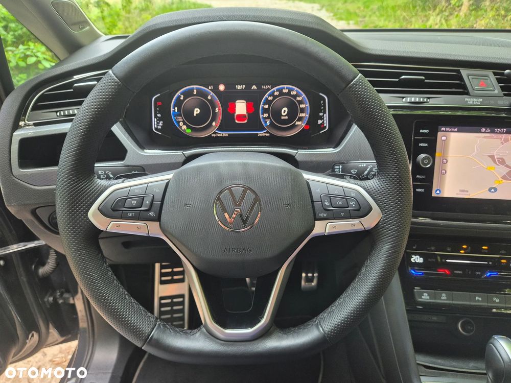 Volkswagen Touran 2.0 TDI SCR DSG ACTIVE - 28