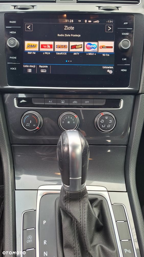 Volkswagen Golf 1.5 TSI BMT Comfortline DSG - 22