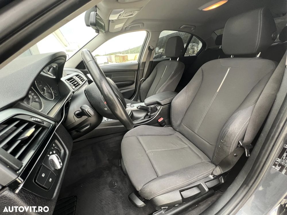BMW Seria 3 320d - 19