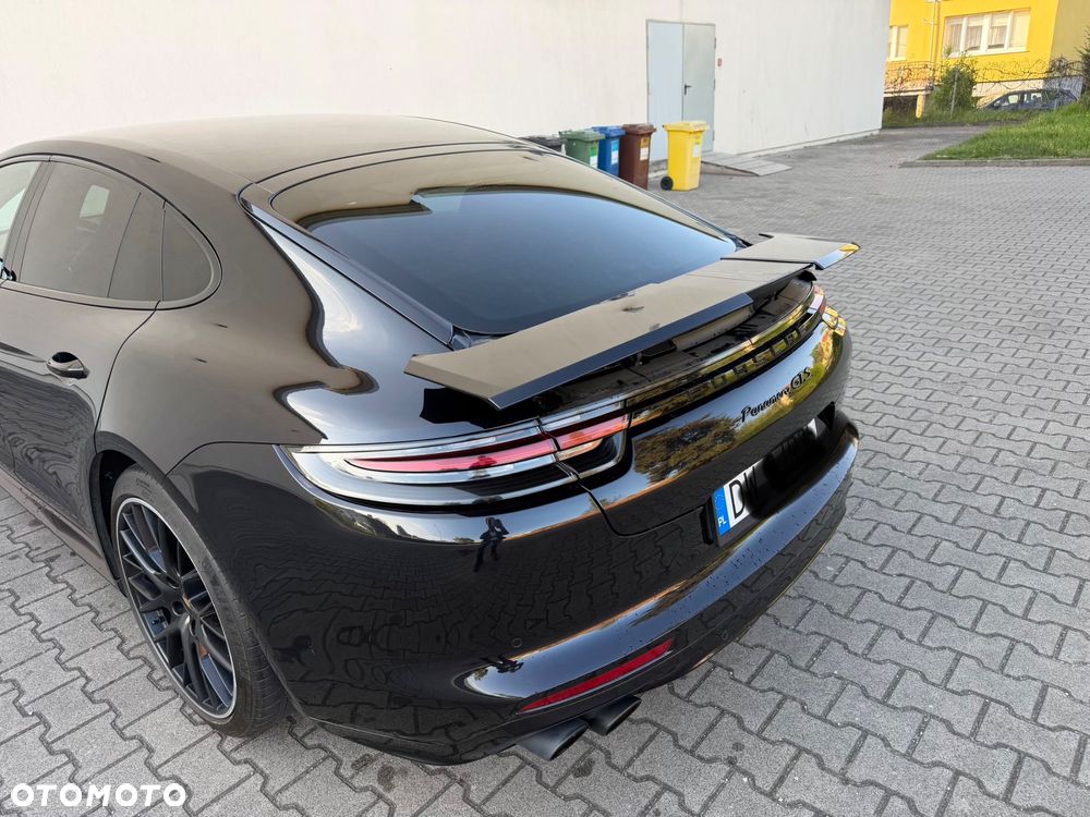 Porsche Panamera - 17