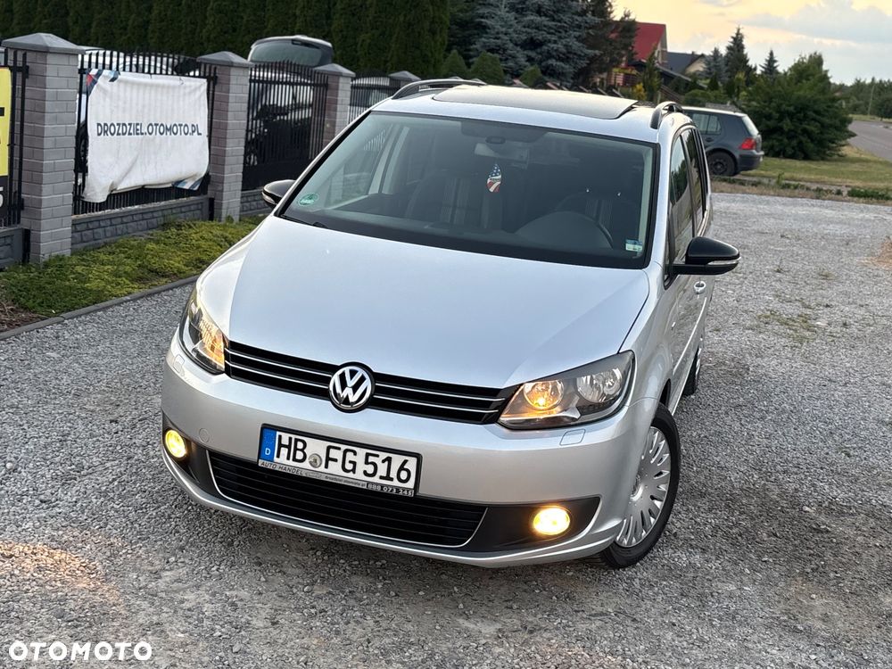Volkswagen Touran - 1